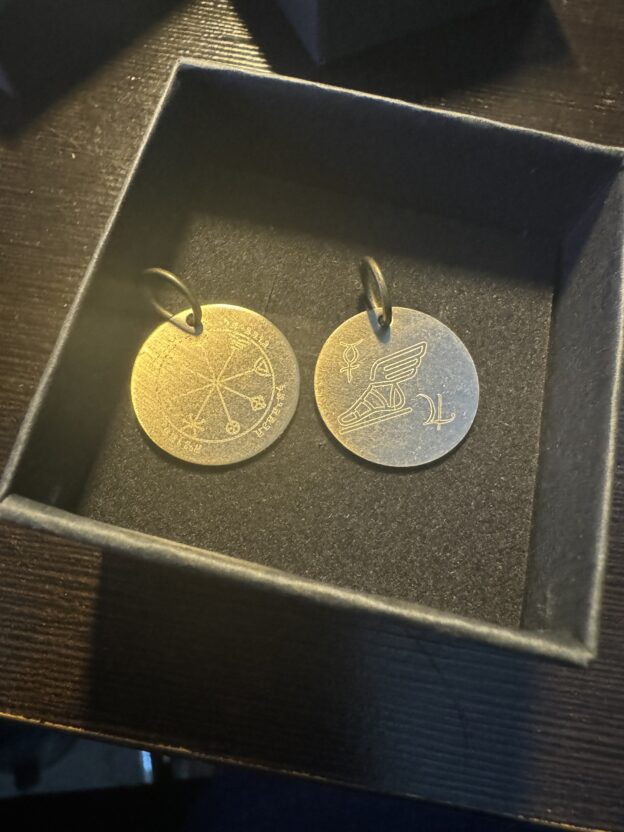 Amazing Lucky No-Rabbit’s Foot: Mercury-Jupiter-Venus Keychain