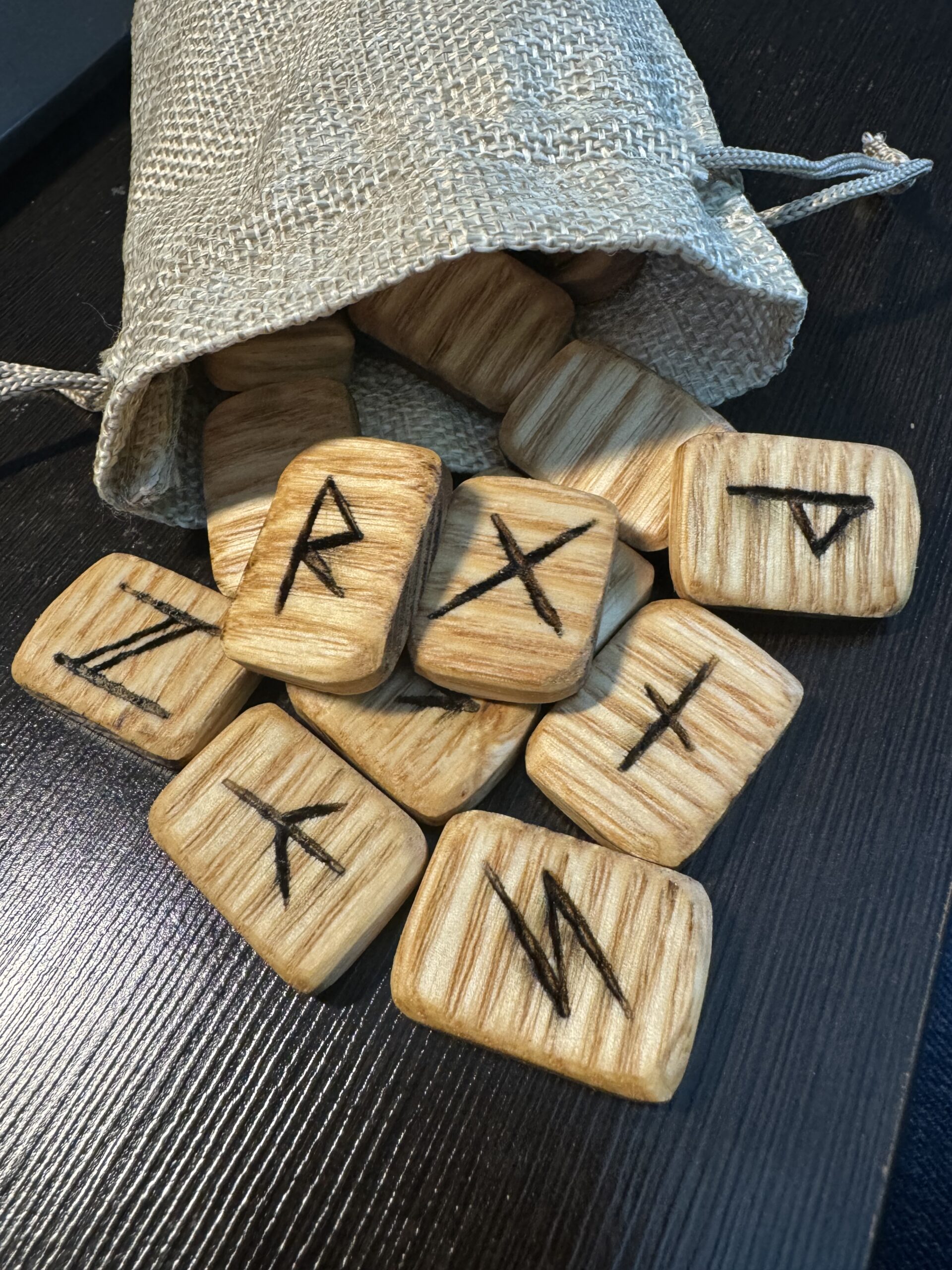 Rune set, Ash – Rufus Opus